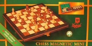 Węgiel (Wegiel) Jeu d'échecs en bois petit magnétique pliant brun 10.5x10.5" 5903263393139